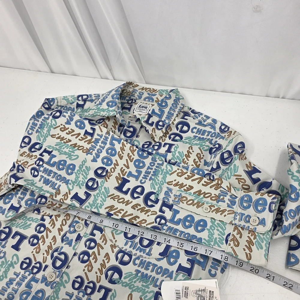 NWT LEE Workwear Heritage Chetopa Twill Logo‎ Print Shacket Mens Medium No Iron.